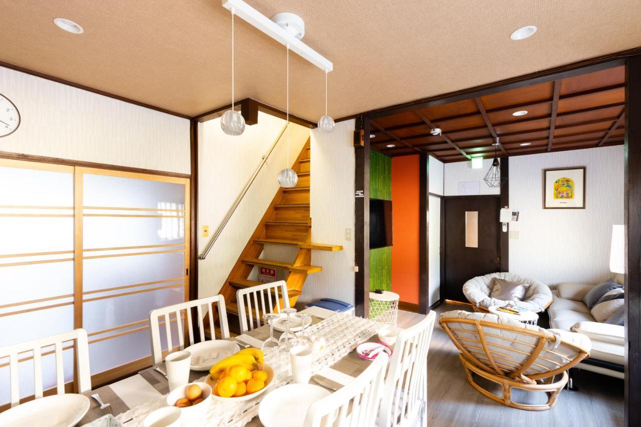 Appartamento Family House Osaka Esterno foto